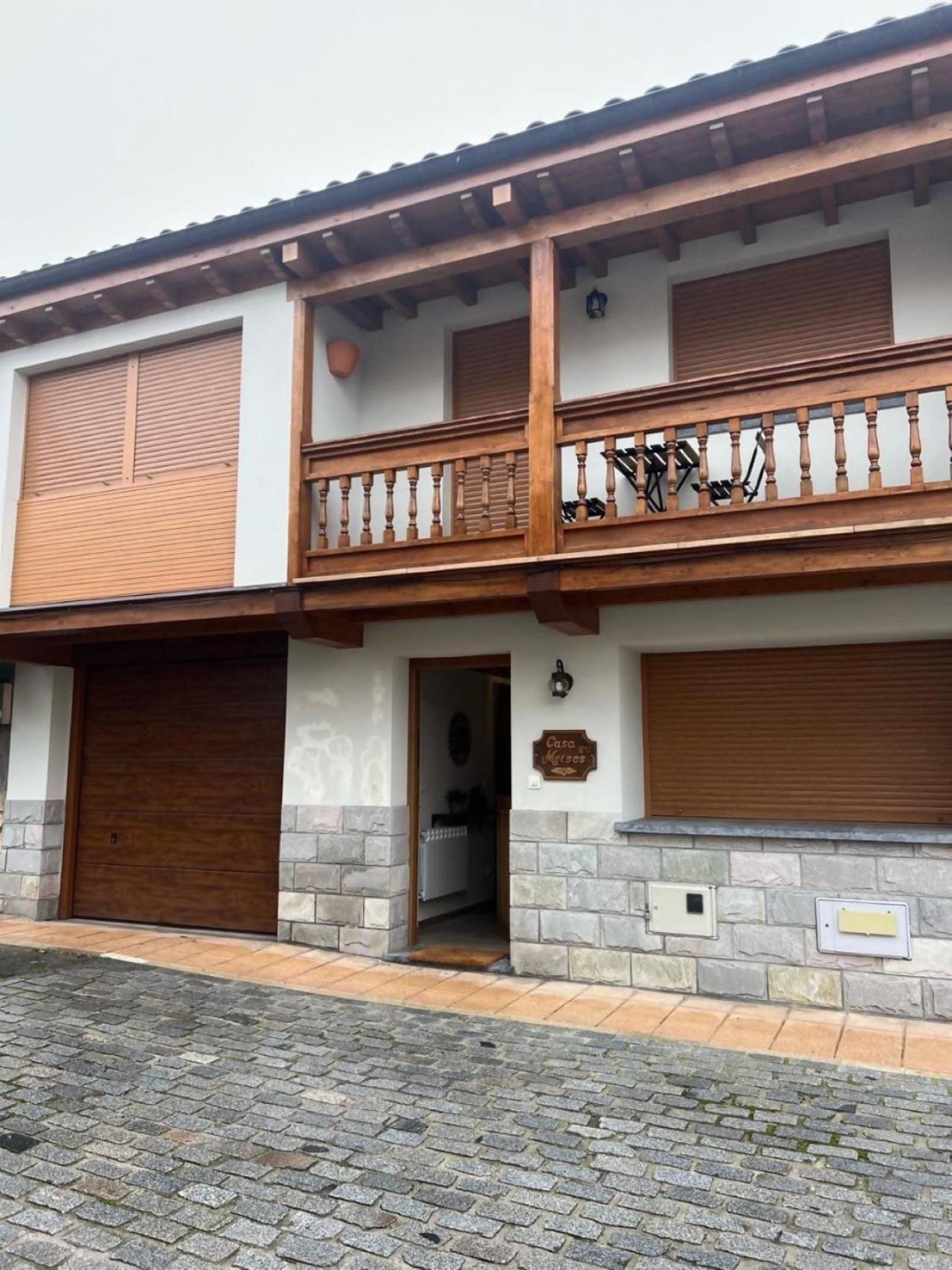 Casa Moises En Bimenes Villa Luaran gambar